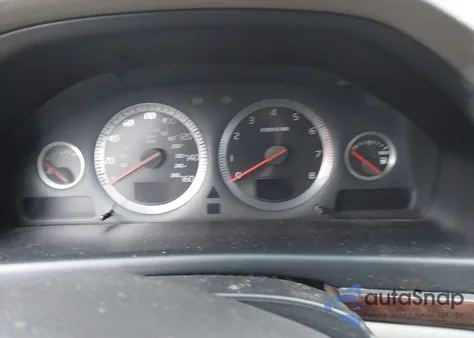 2006 Volvo S80 2.5T z USA, uszkodzony, nr VIN YV1TH592261446719